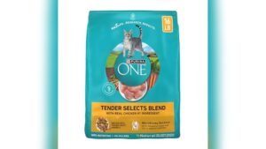 Purina ONE Natural Dry Cat Food Review: Tender Selects Blend