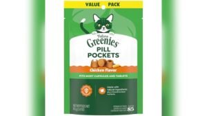 Greenies Feline Pill Pockets Review: Natural Chicken Treats for Cats